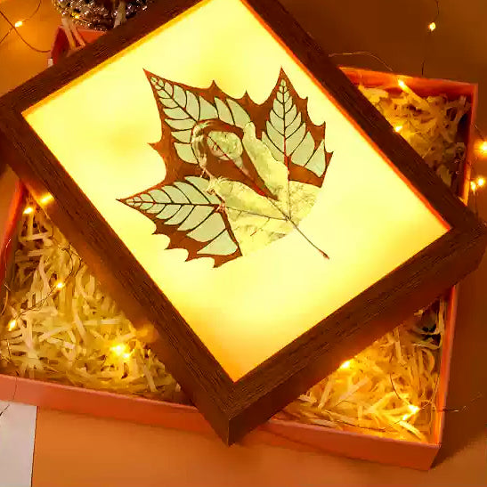Sycamore Leaf Carving Art - Suitable for 1-3 people photo, gift box packaging, display as a night light with LED light frame